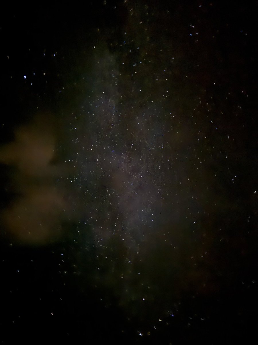 夕日と星空も見れて綺麗だった！
星は雲が少しあって写真だと伝わらないけど、実際はこの写真の5倍ぐらい綺麗だった！

明日は現実の世界に戻ります😮‍💨