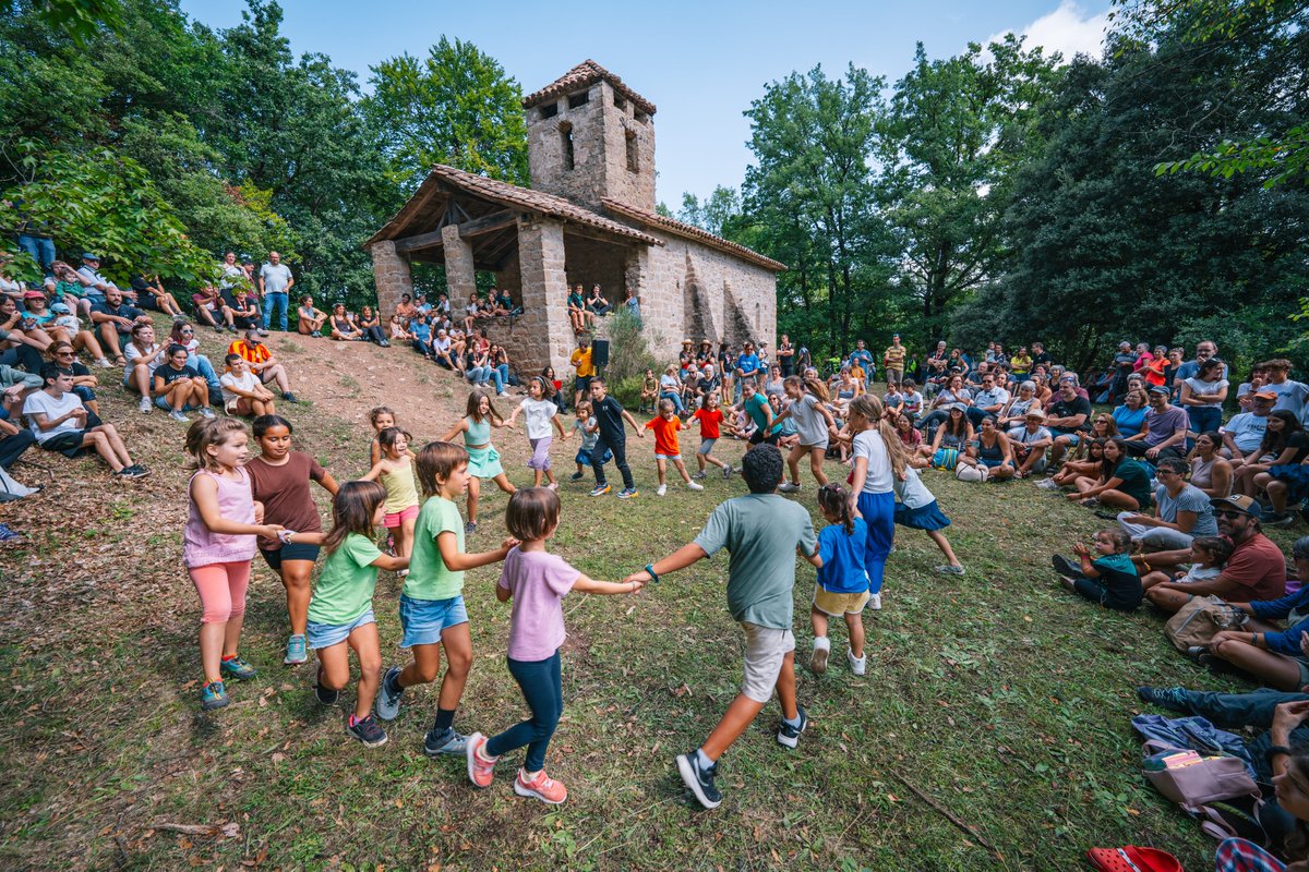 Ésdansa tweet media