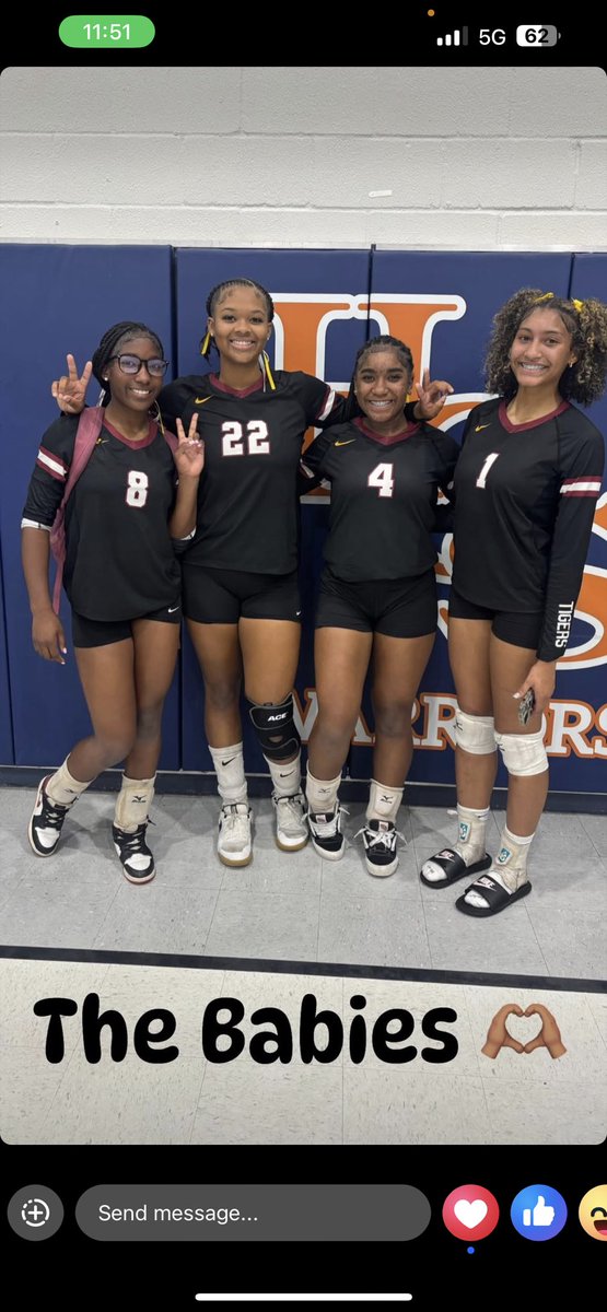 CymShort1's tweet photo. My girls! Our first volleyball scrimmage as Freshmen.

Go Terrebonne. https://t.co/meAioG0KUq