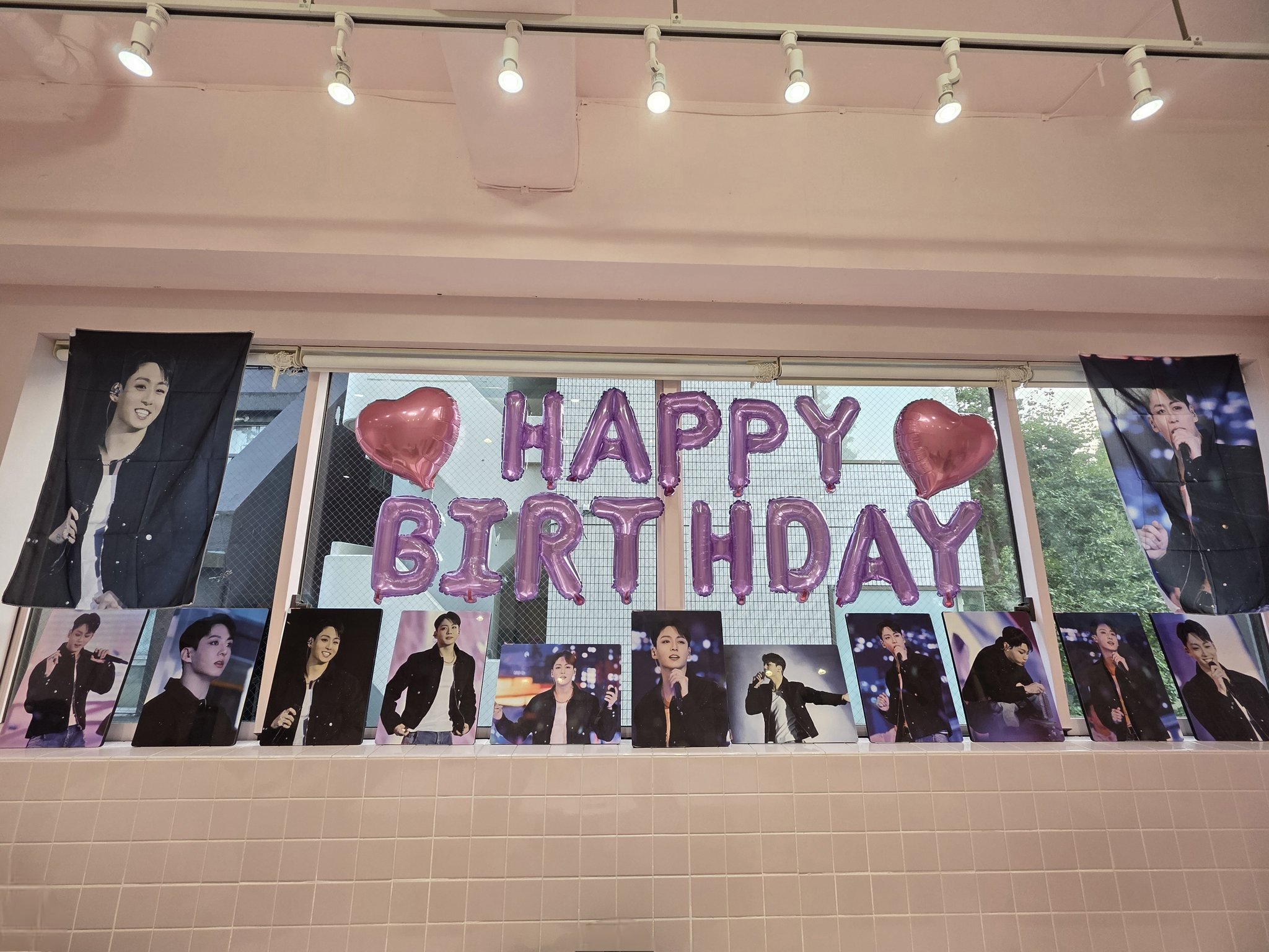 ジョングク マスター展示会 アミボムカバー Amazon.co.jp: B T S