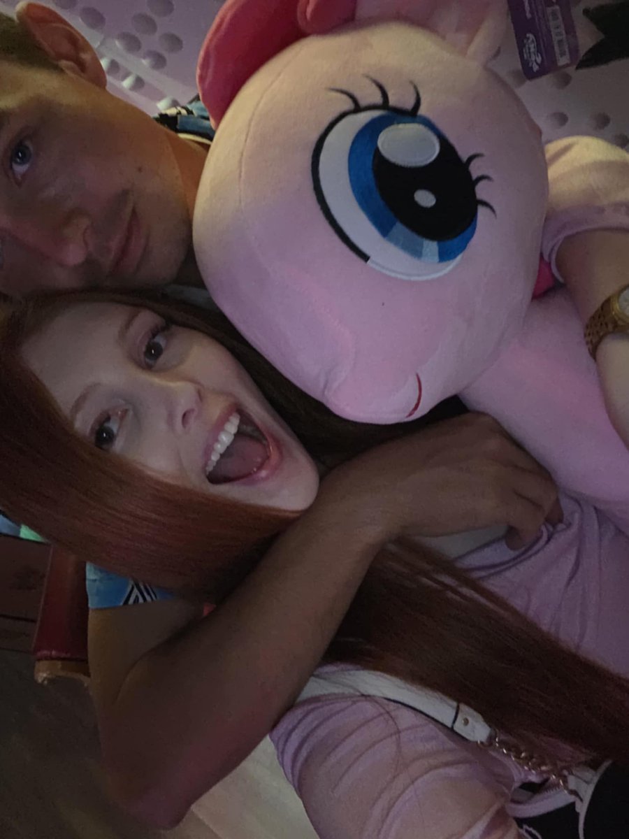 sez11e's tweet photo. Pinkie Pie 💕 https://t.co/pTCpXParmc