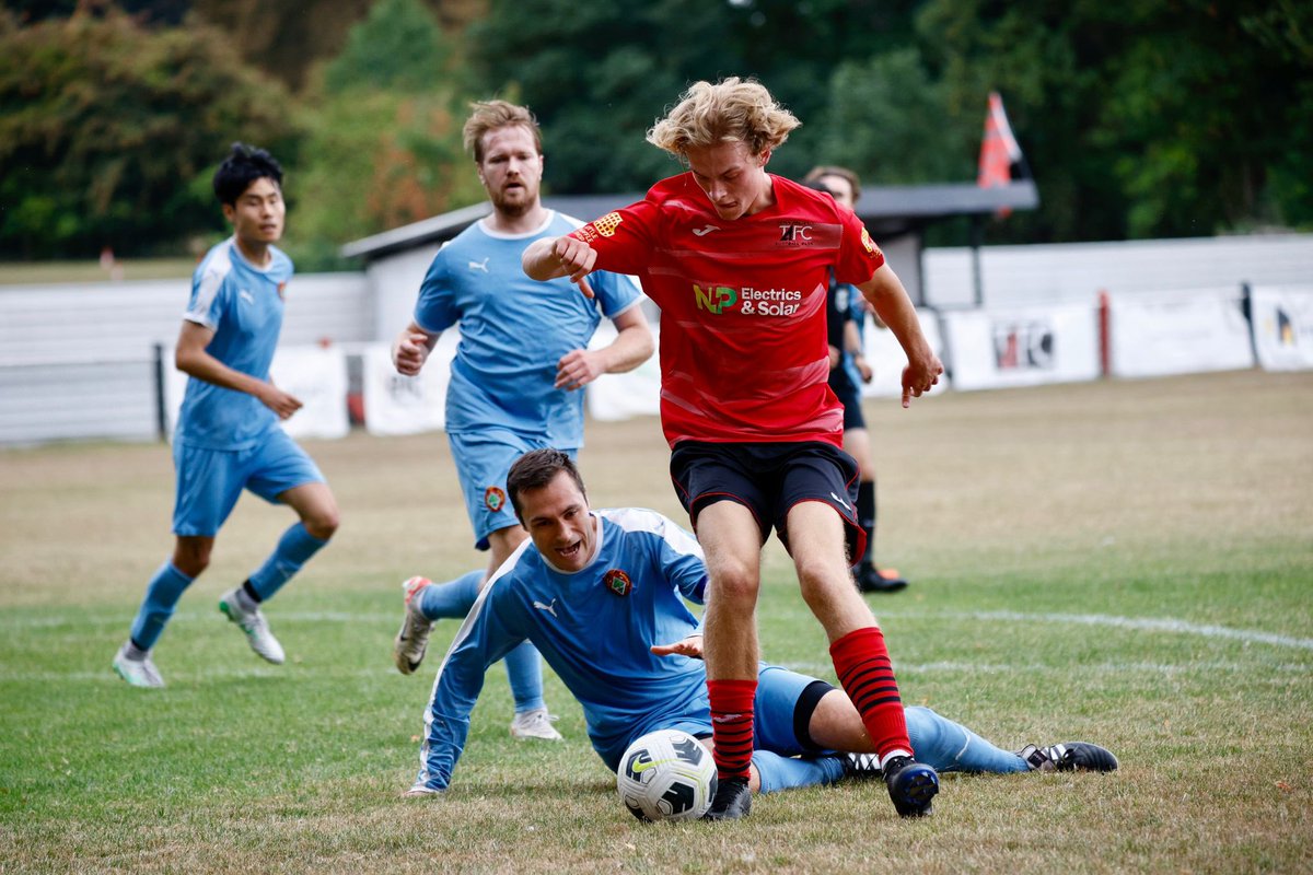 Half Time - Tring 1 - 0 Owens