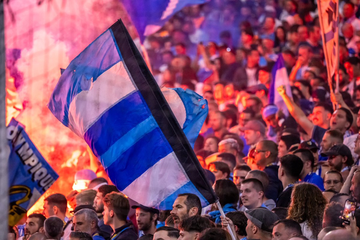 BeFootball (@_befootball) on Twitter photo Ilan Kebbal ๐ฉ๐ฟ avant OM - Paris FC ๐:
ยซย ๐ข๐ก ๐ฆ๐๐๐ง ๐ค๐จ๐ ๐๐ ๐ฉ๐ฬ๐๐ข๐๐ฅ๐ข๐ ๐ ๐โ๐๐ฆ๐ง ๐๐ ๐ ๐๐๐๐๐๐จ๐ฅ๐ ๐๐ ๐๐๐๐ก๐๐ ๐๐ ๐๐ฅ๐๐ก๐๐, ๐ฉ๐ข๐๐ฅ๐ ๐โ๐๐จ๐ฅ๐ข๐ฃ๐.
On joue au foot pour jouer dans des stades comme รงa.ย ๐๏ธย ยป
(<a href="/beinsports_FR/">beIN SPORTS</a>) Ilan Kebbal ๐ฉ๐ฟ avant OM - Paris FC ๐:
ยซย ๐ข๐ก ๐ฆ๐๐๐ง ๐ค๐จ๐ ๐๐ ๐ฉ๐ฬ๐๐ข๐๐ฅ๐ข๐ ๐ ๐โ๐๐ฆ๐ง ๐๐ ๐ ๐๐๐๐๐๐จ๐ฅ๐ ๐๐ ๐๐๐๐ก๐๐ ๐๐ ๐๐ฅ๐๐ก๐๐, ๐ฉ๐ข๐๐ฅ๐ ๐โ๐๐จ๐ฅ๐ข๐ฃ๐.
On joue au foot pour jouer dans des stades comme รงa.ย ๐๏ธย ยป
(<a href="/beinsports_FR/">beIN SPORTS</a>)