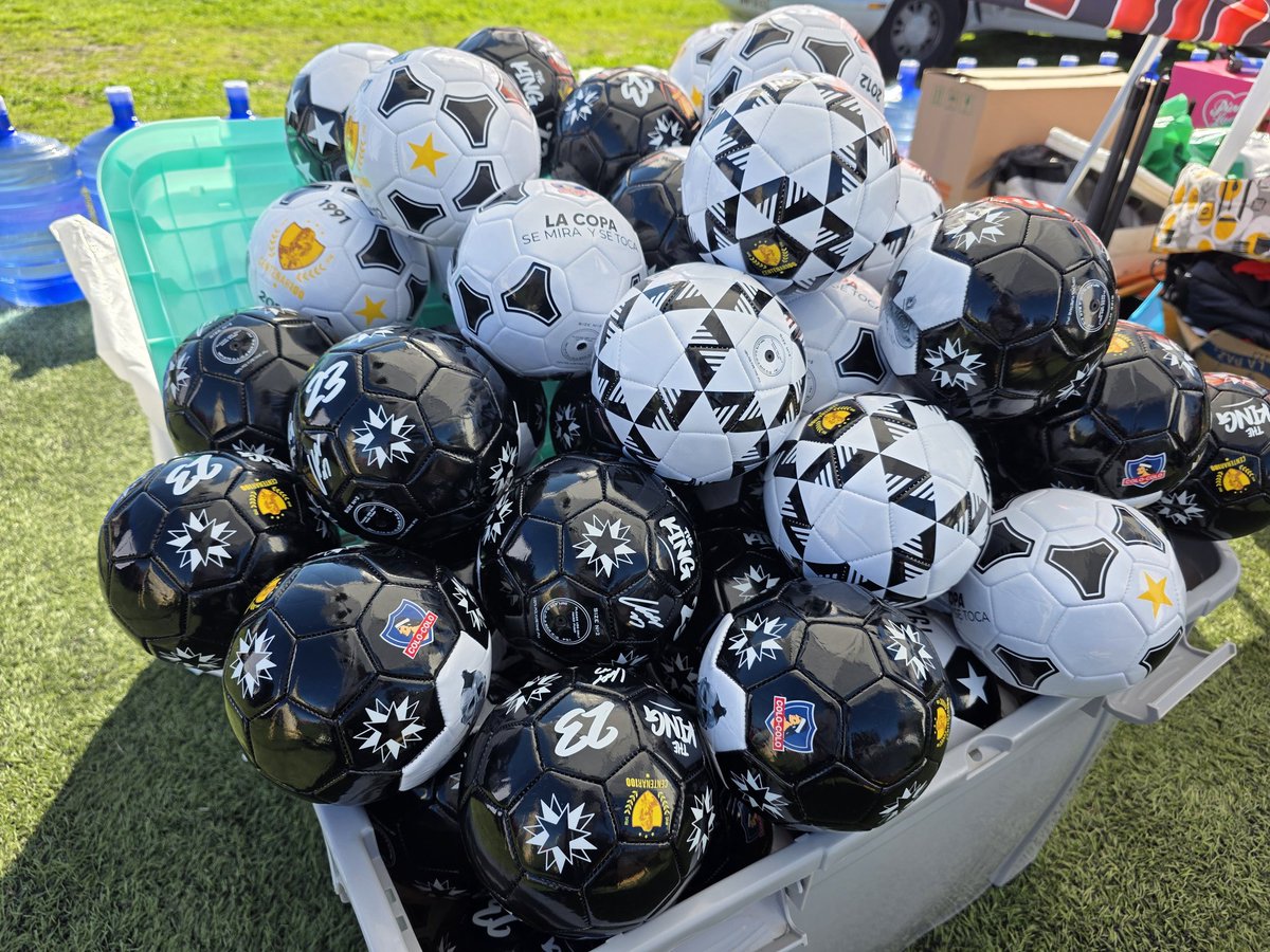 RutaDelHinchaCC's tweet image. Ya estamos en  la ruca!!!
Pasen niños!!
Pasen  niñas!!!
Todo gratis!!