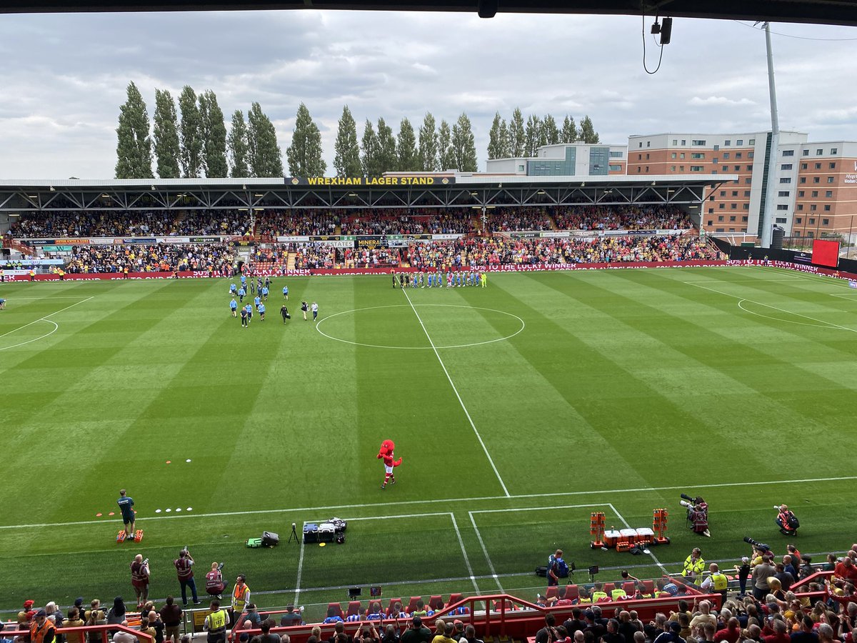 Neil Mellor (@neilmellor33) on Twitter photo HT: Wrexham 2-0 SWFC #soccersaturday 
Wrexham have been good. 
SWFC haven’t! 
Can’t handle Kieffer Moore who has scored 2 (1 gk error) had header off line and free header he should have scored. 
Owls Kobacki has struggled and missed a sitter right on half time to have got 1 back HT: Wrexham 2-0 SWFC #soccersaturday 
Wrexham have been good. 
SWFC haven’t! 
Can’t handle Kieffer Moore who has scored 2 (1 gk error) had header off line and free header he should have scored. 
Owls Kobacki has struggled and missed a sitter right on half time to have got 1 back