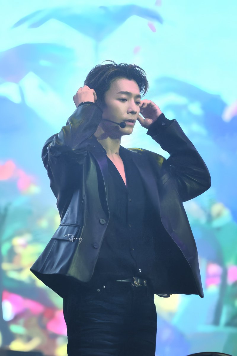 보정 할 필요가 없으니 걍 올림 👏

Happy 20th anniversary
#동해 #DONGHAE 
#슈퍼쥬니어 #SUPERJUNIOR