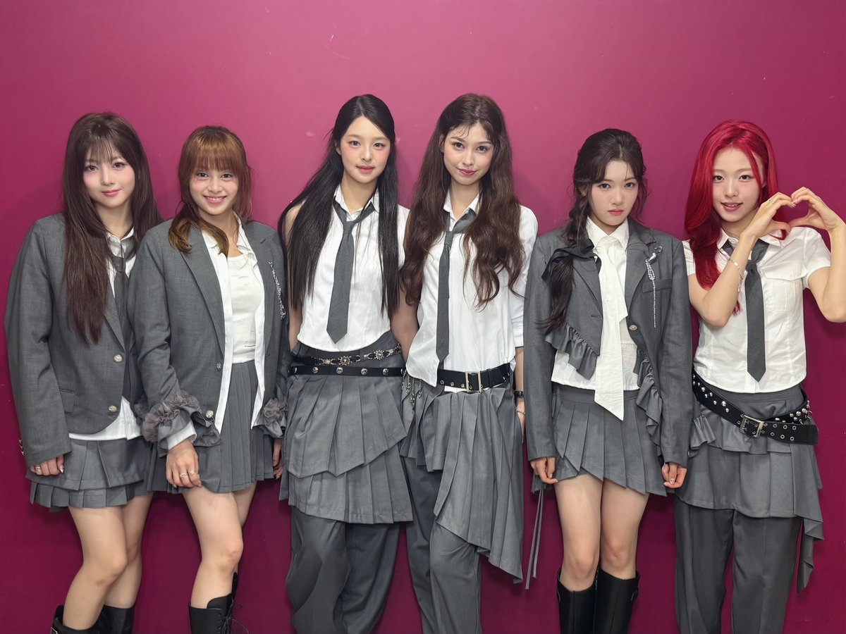 ✦⸝⸝ TWITTER - 23.08.25

✨ 230824 MBC Show! Music Core performance terminé ✨

♥️ Plot Twist, d’AtHeart ♥️

🪻› #AtHeart #앳하트
#Plot_Twist #AtHeartDebutAlbum