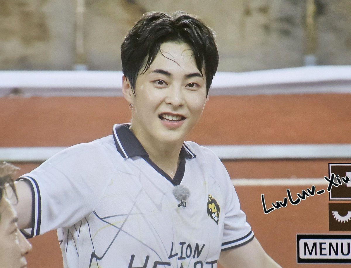 minseok you're the prettiest person i've EVERRR known in life