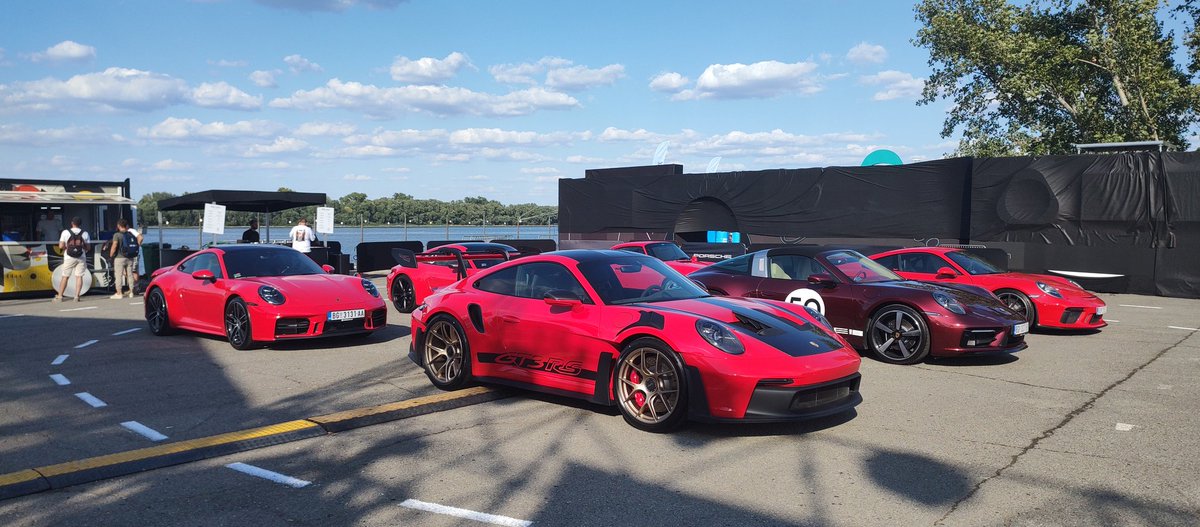 "911 Community Event”
Luka Beograd
#porsche911 
#911