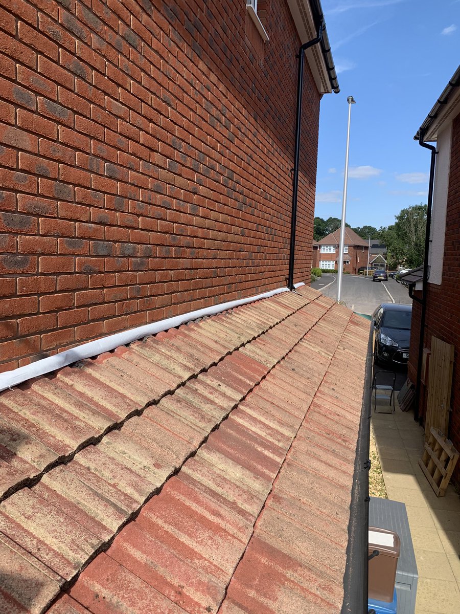 Another up week. Could get used to this. 11.27% would happily settle for that by end of December. Passive #lifestrategy  pf up 8.63%. YTD. Mustn’t grumble. I’m off to the allotment and to chill out on my new roof. #DIY #GYO 🥕🍓