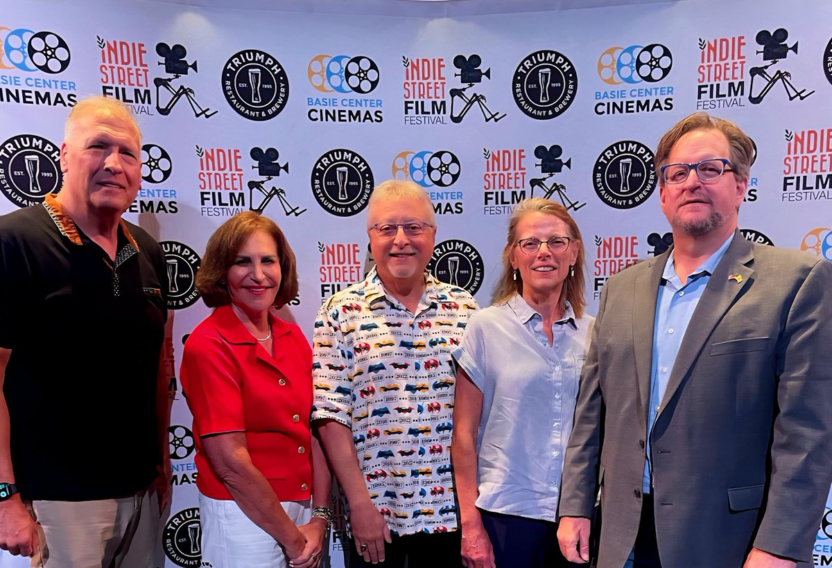 Honored to speak on a panel about filming movies and tv shows in NJ during the ⁦<a href="/IndieStFilmFest/">Indie Street Film Festival</a>⁩ - great job fellow ⁦<a href="/NJMotionPicture/">NJ Motion Picture & TV Commission</a>⁩ commissioners ⁦<a href="/MichaelUslan/">Michael Uslan</a>⁩    Carol Cuddy, @karen Kessler and our leader, Jon Crowley!