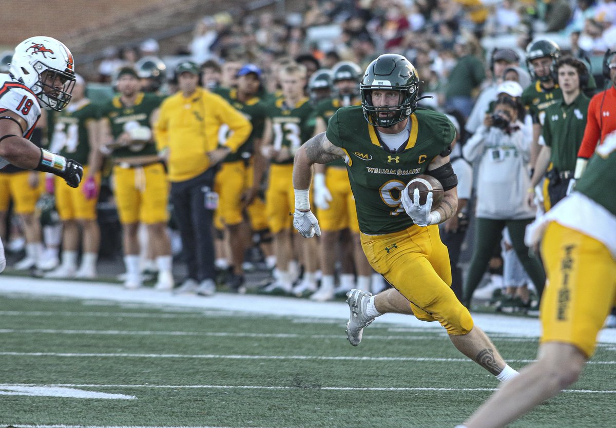 William & Mary Tribe Athletics (@tribeathletics) on Twitter photo ๐ธ #SweetShotSaturday the <a href="/WMTribeFootball/">William & Mary Tribe Football</a> version one week before kickoff 
#GoTribe ๐ธ #SweetShotSaturday the <a href="/WMTribeFootball/">William & Mary Tribe Football</a> version one week before kickoff 
#GoTribe