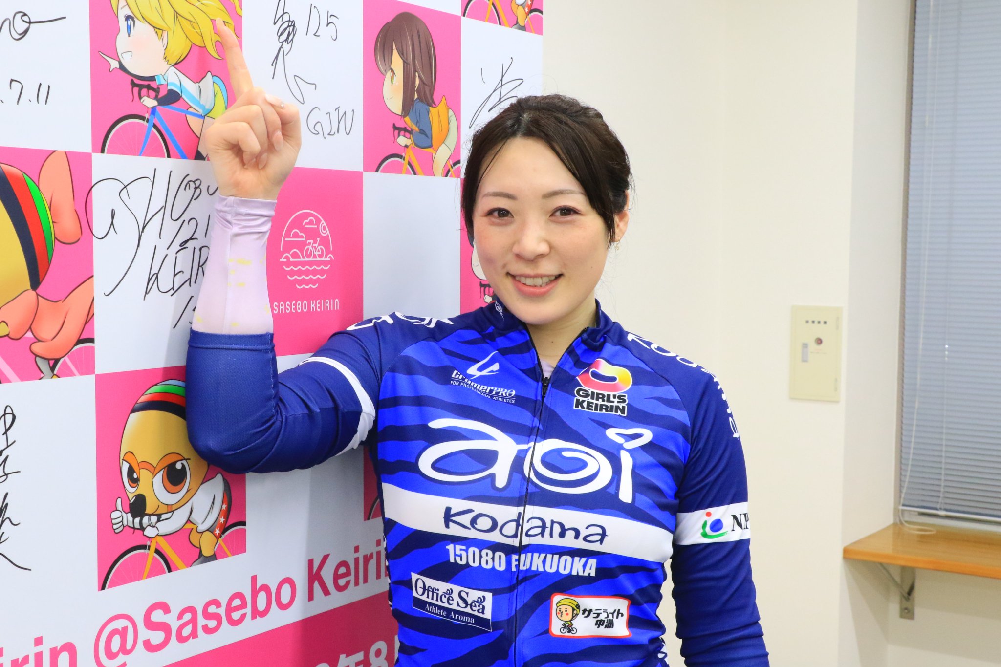 児玉碧衣の優勝サイン入りポロシャツ トップくん＆ウィンちゃん on X: 