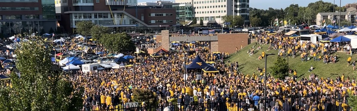 Wren Baker (@wrenbaker) on Twitter photo ONE WEEK! Can’t wait to hang out next Saturday with 60,000 Mountaineers! Let’s Go <a href="/WVUfootball/">West Virginia Football</a>! ONE WEEK! Can’t wait to hang out next Saturday with 60,000 Mountaineers! Let’s Go <a href="/WVUfootball/">West Virginia Football</a>!