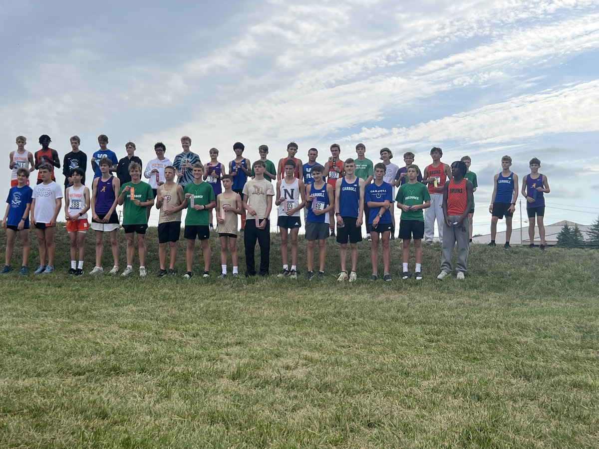 The #YtownXC squad places 6 in in the Top 35 of Boys JV race. 
Noah Scholtes 3rd
Micah Brooks 7th
Reed Holcomb 11th
Jack Schmidt 22nd
Ben Hradesky 29th
Cooper Rench 31st