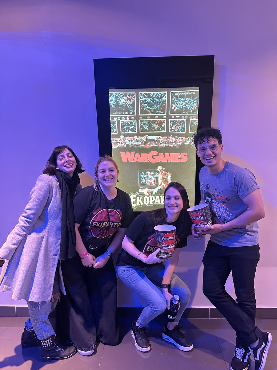 “Shall we play a game?”

War Games al cine x <a href="/ekoparty/">Ekoparty | Hacking everything</a>