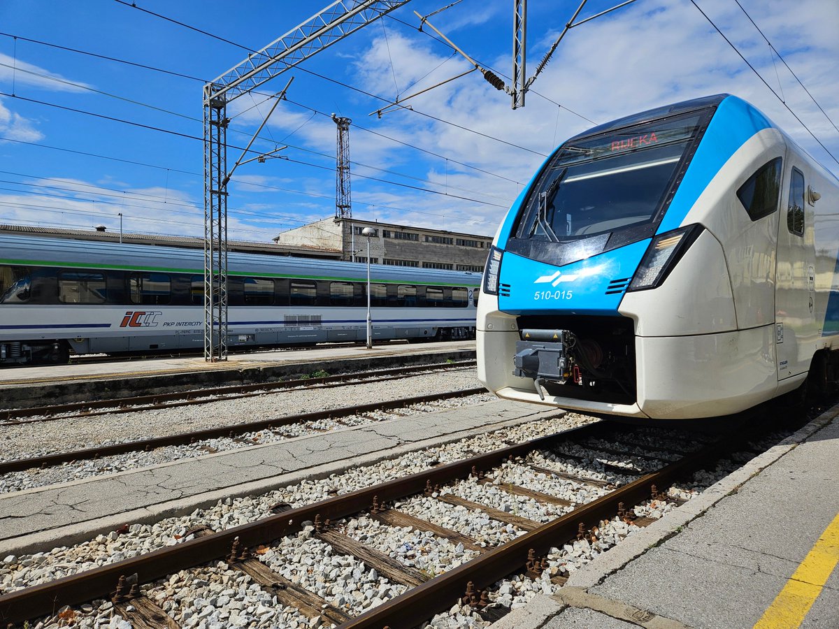 Superalbs (@superalbs) on Twitter photo Arrived in Rijeka, Croatia! 🇭🇷
What a great journey with <a href="/PKPIntercityPDP/">PKP Intercity</a>. Such a complex operation, organise at very short notice.
A perfect example of what can happen when the train companies really want to. 😍 Arrived in Rijeka, Croatia! 🇭🇷
What a great journey with <a href="/PKPIntercityPDP/">PKP Intercity</a>. Such a complex operation, organise at very short notice.
A perfect example of what can happen when the train companies really want to. 😍