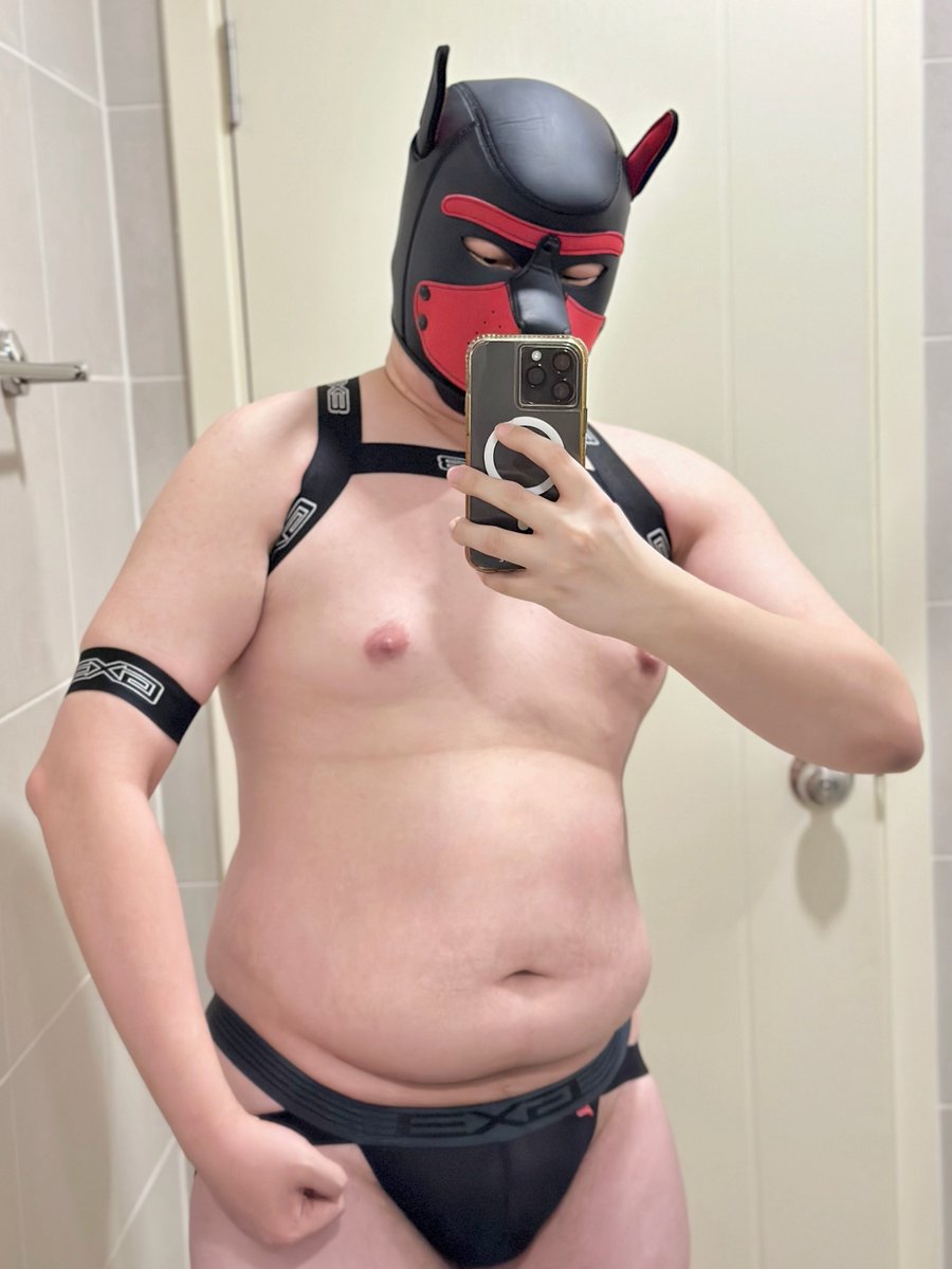 Woof!
ลองแต่งแนวนี้ดูงับ 🐶