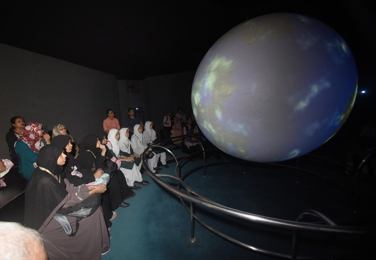 ncsmgoi's tweet image. a #PosterMakingCompetition, a Science on a Sphere Show on Exoplanets &amp;amp; a #PopularScienceLecture on “Indian Space Heritage”, bringing together students, educators, and guests to explore India’s rich space legacy.

#Chandrayaan3 #SpaceDay #NationalSpaceDay #NewIndia 

(2/2)