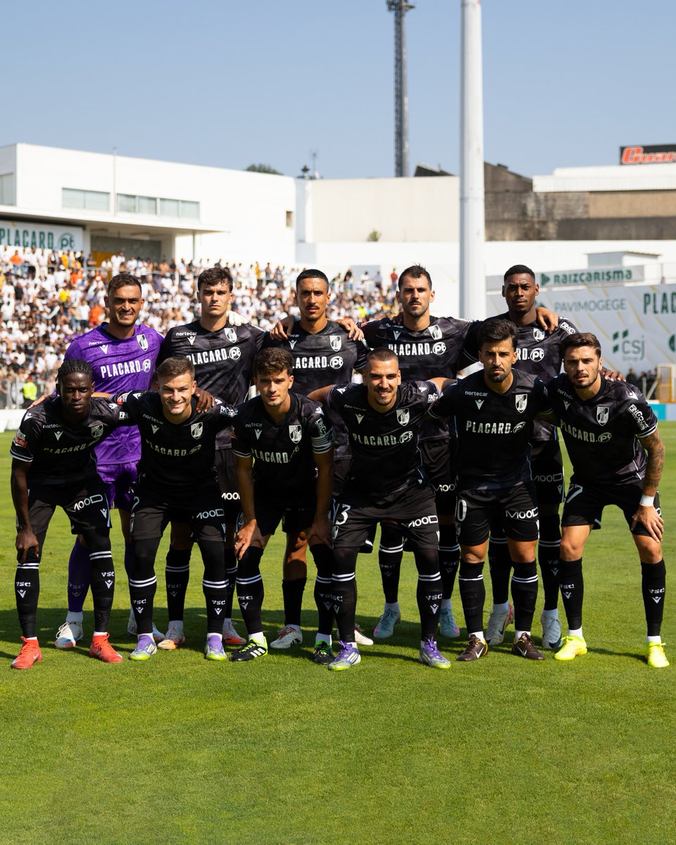 VitoriaSC1922's tweet photo. É a hora. Força, Conquistadores!
#UnidosPeloVitória • #LigaPortugal • #MFCVSC https://t.co/SB3M7PYYM0
