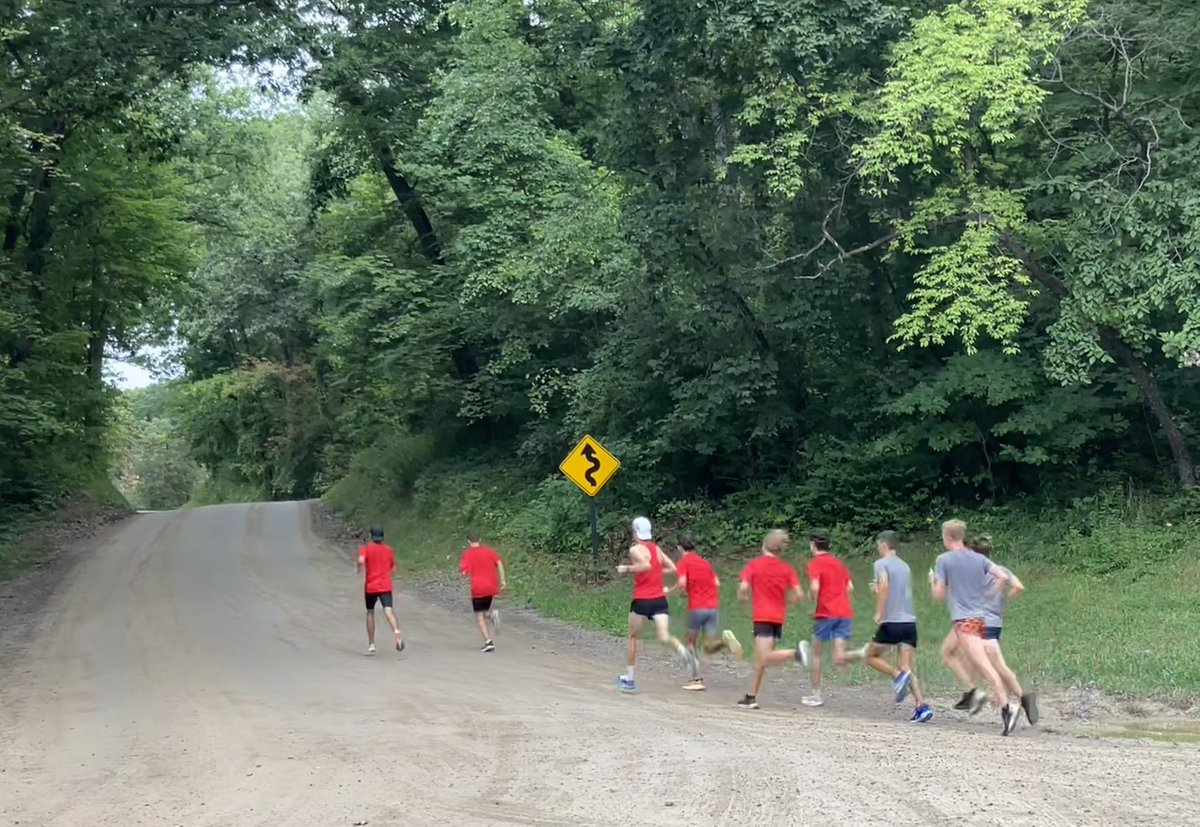 DetroitMercyTnF+XC tweet media