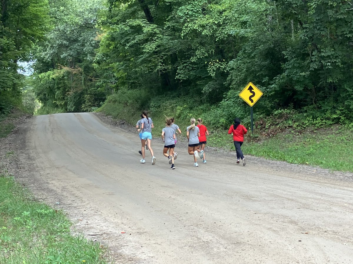 DetroitMercyTnF+XC tweet media