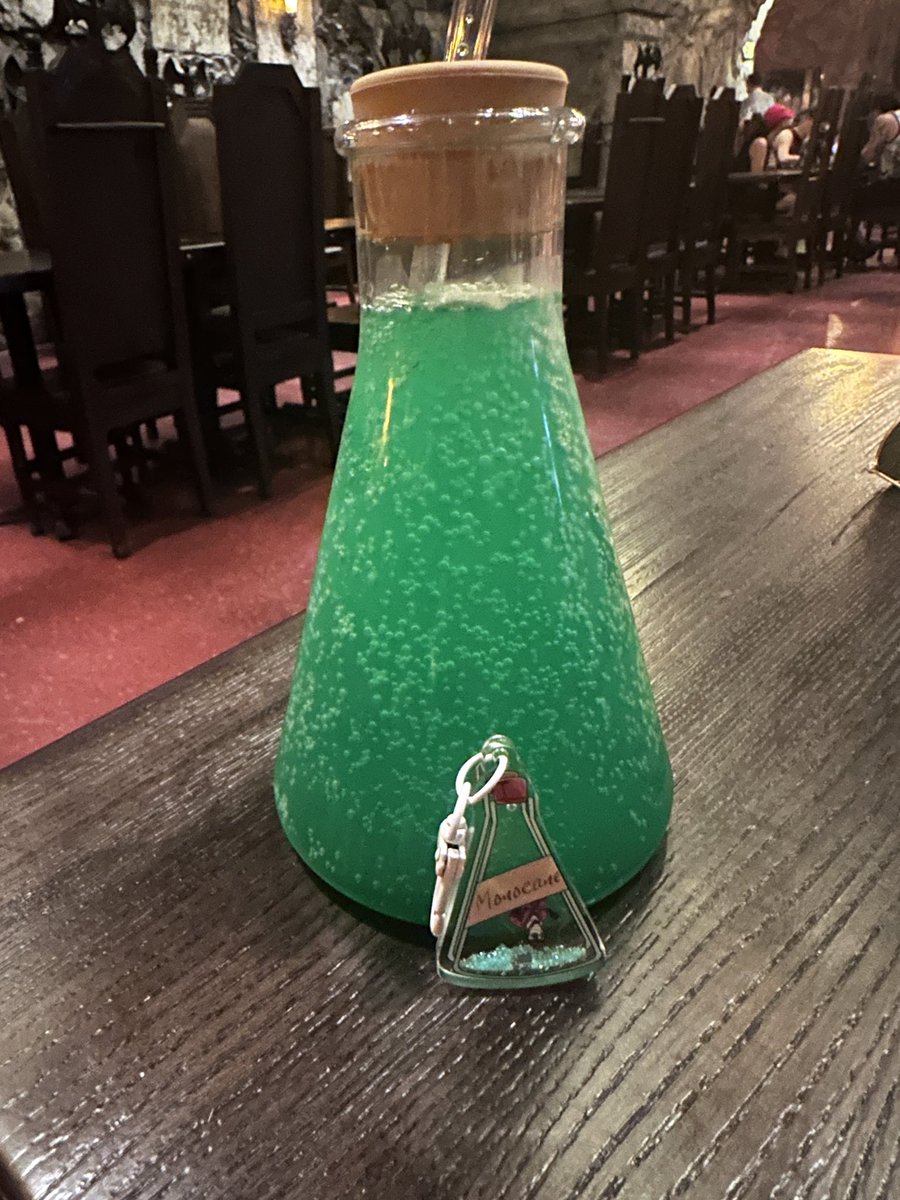 i hope it turns me invisible (LOOK AT ITS BABY)