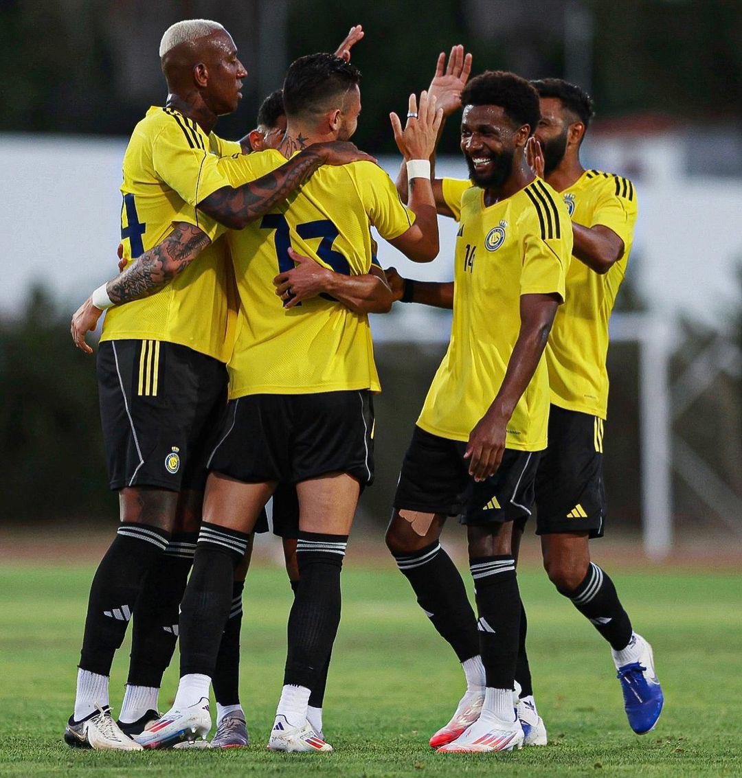 أصفر؛ مُـدلس
وتـابع غـشـيـم 🤦‍♂️