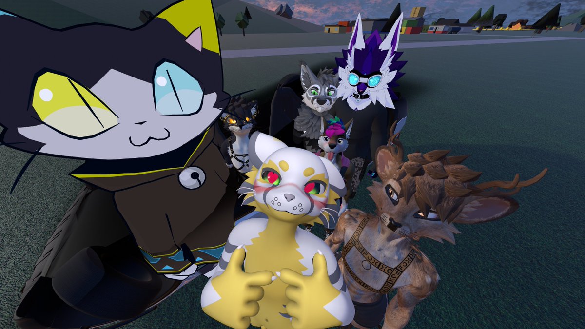 MonsterFly tweet media