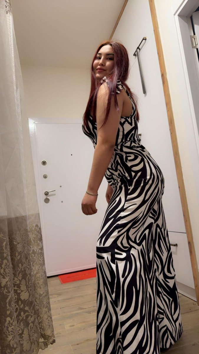 Mika (@modelmika07) on Twitter photo 