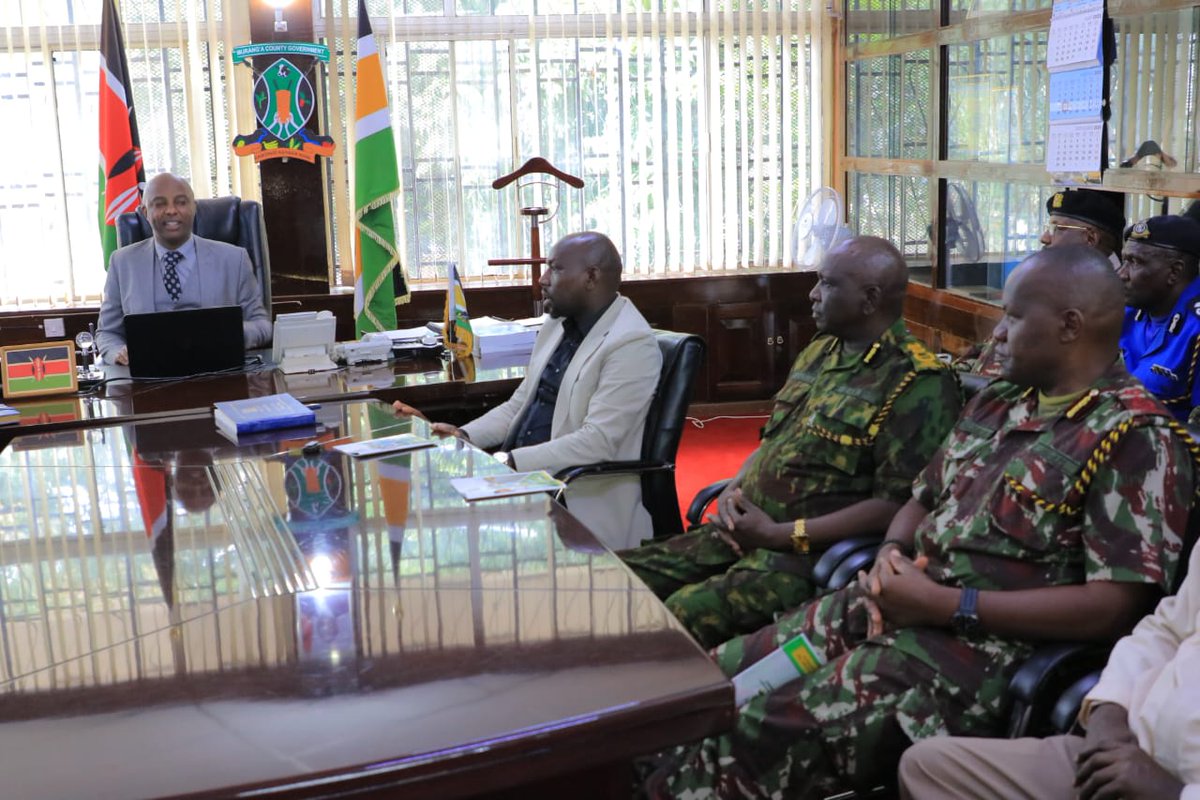 Hosted my friend CS Murkomen Internal Security and Inspector General Kanja in Muranga county headquarters. 

Told my friend, " Things are 96 degrees in the shade" here.

But then again, time is longer than rope.