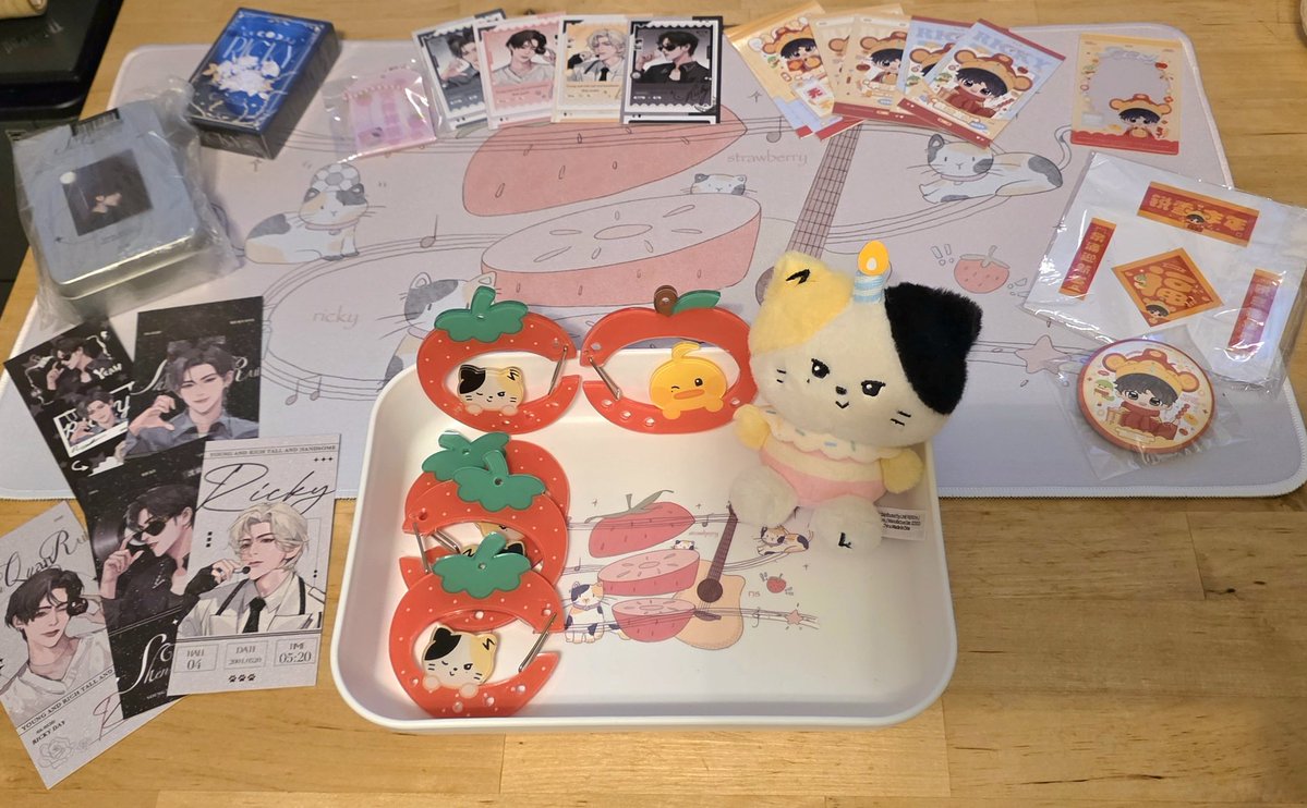 Just Someone (@mememeparin) on Twitter photo My Ricky cbar blind pulls and carabiners! I pulled another desk mat! So lucky ๐ญ
The card freebies from the cbar are so pretty!
Thanks to <a href="/8ftkitty/">elle ๐ฒ๐ข</a> for the GOs! #thankkitty
#RICKY #๋ฆฌํค #ๆฒๆณ้ #ใชใใญใผ My Ricky cbar blind pulls and carabiners! I pulled another desk mat! So lucky ๐ญ
The card freebies from the cbar are so pretty!
Thanks to <a href="/8ftkitty/">elle ๐ฒ๐ข</a> for the GOs! #thankkitty
#RICKY #๋ฆฌํค #ๆฒๆณ้ #ใชใใญใผ