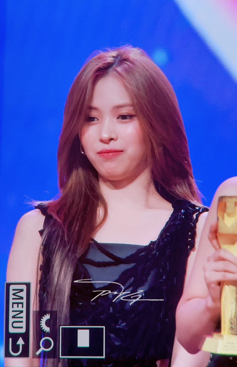 250823 TIMA 프리뷰
#ITZY #있지 #RYUJIN #류진 <a href="/ITZYofficial/">ITZY</a>