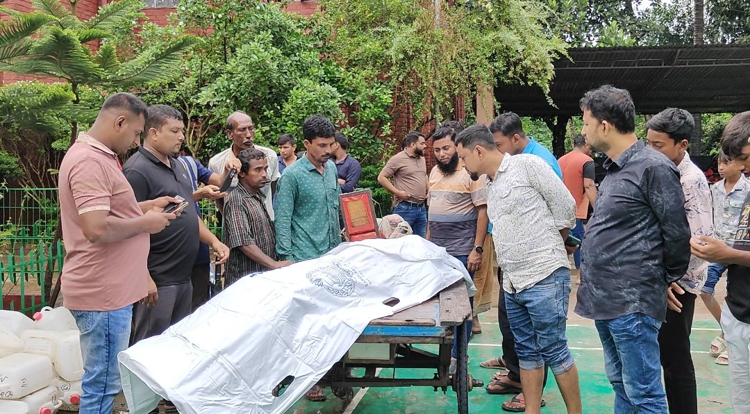 শার্শায় ডোবা থেকে যুবকের লাশ উদ্ধার