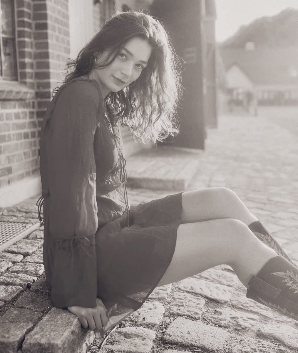 Deja que las cosas fluyan.
Porque en esta vida, 
esperas lo que no pasa y 
pasa lo que no esperas.

#BuenosDiasMundo 🤗🌹
#FelizSábado a #ti 🥰🎶
Café ? ☕️🍫