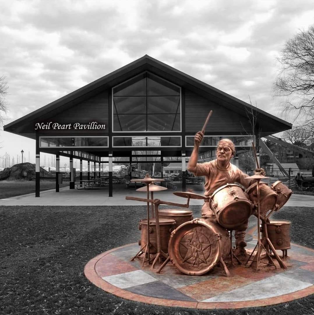 Dave Lane (@minuteman223) on Twitter photo It's Pratturday in the park , I think it was the 24th of July .  Happy Pratturday #RushFamily and Friends ! It's Pratturday in the park , I think it was the 24th of July .  Happy Pratturday #RushFamily and Friends !
