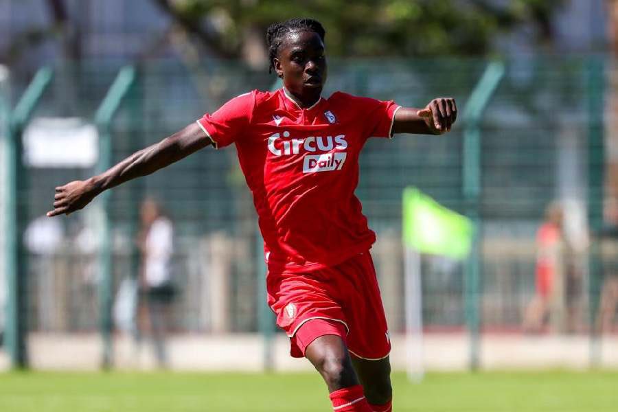 TransfertRadar's tweet photo. (🇲🇨🇲🇨)
🚨Daryl Leunga Leunga 🇧🇪 à l’AS Monaco, c’est fait ! ✅
➡️Contrat jusqu’en 2️⃣0️⃣2️⃣9️⃣
➡️1,5M€ et 20% sur la revente pour le Standard de Liège 🇧🇪
#ASM #RCSL
(@sachatavolieri) https://t.co/raQFxm2bJ6