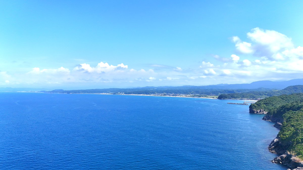 hirom360's tweet photo. 天候良し！青い日の日本海…
#写真好きな人と繋がりたい #キリトリセカイ https://t.co/7Qbvp9vpL1