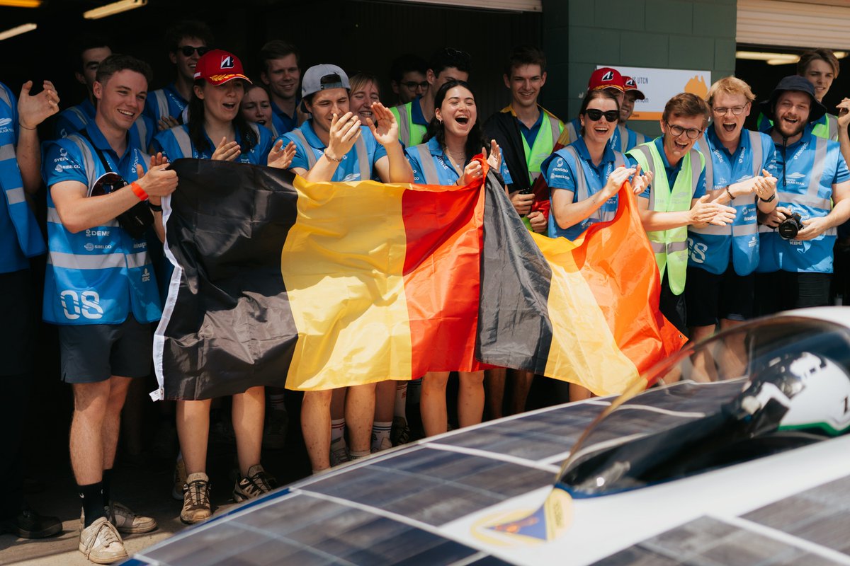 solarteam_be tweet picture