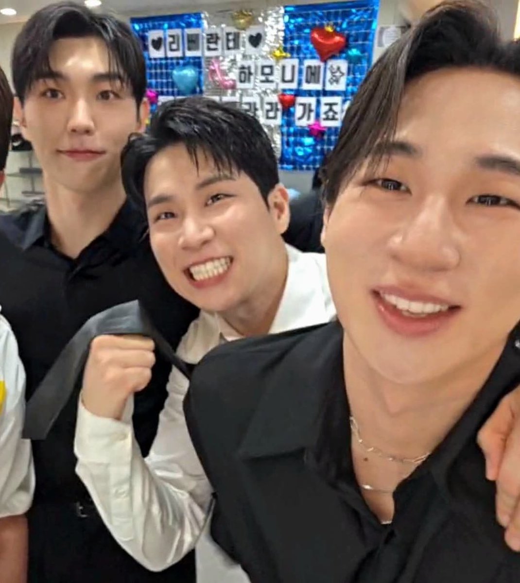 착순이랑 마냥신나신분이랑 펫캠에 찍힌 기니