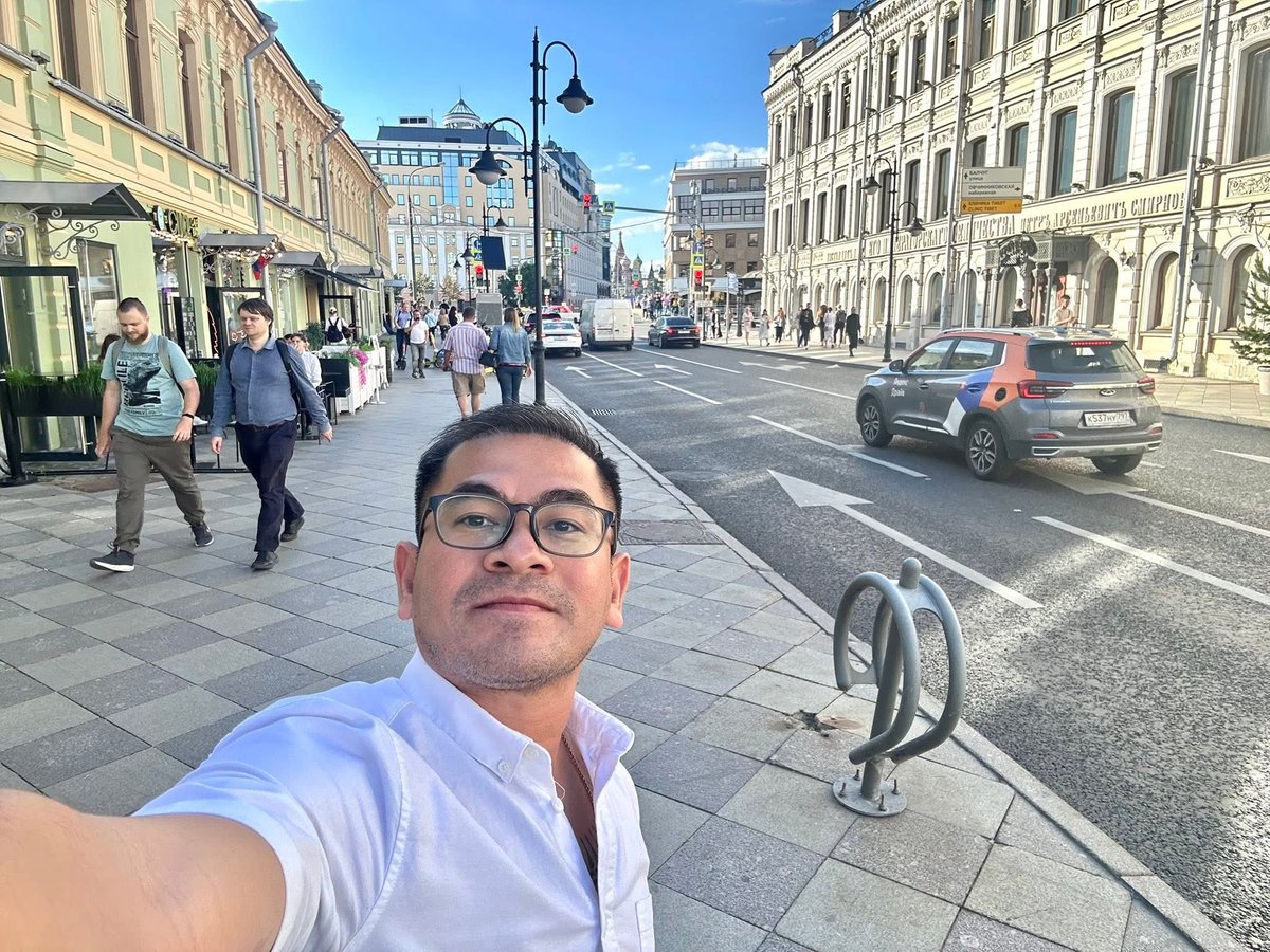 kolbotra's tweet photo. привет москва-река 🇷🇺 មេឃត្រជាក់ៗនឹកដល់ទិដ្ឋភាពទន្លេម៉ូស្កូ ❤️ #MoscowRiver #Moscow #Russia #KK #PapaFairyPrince https://t.co/f3uaYg0MWL