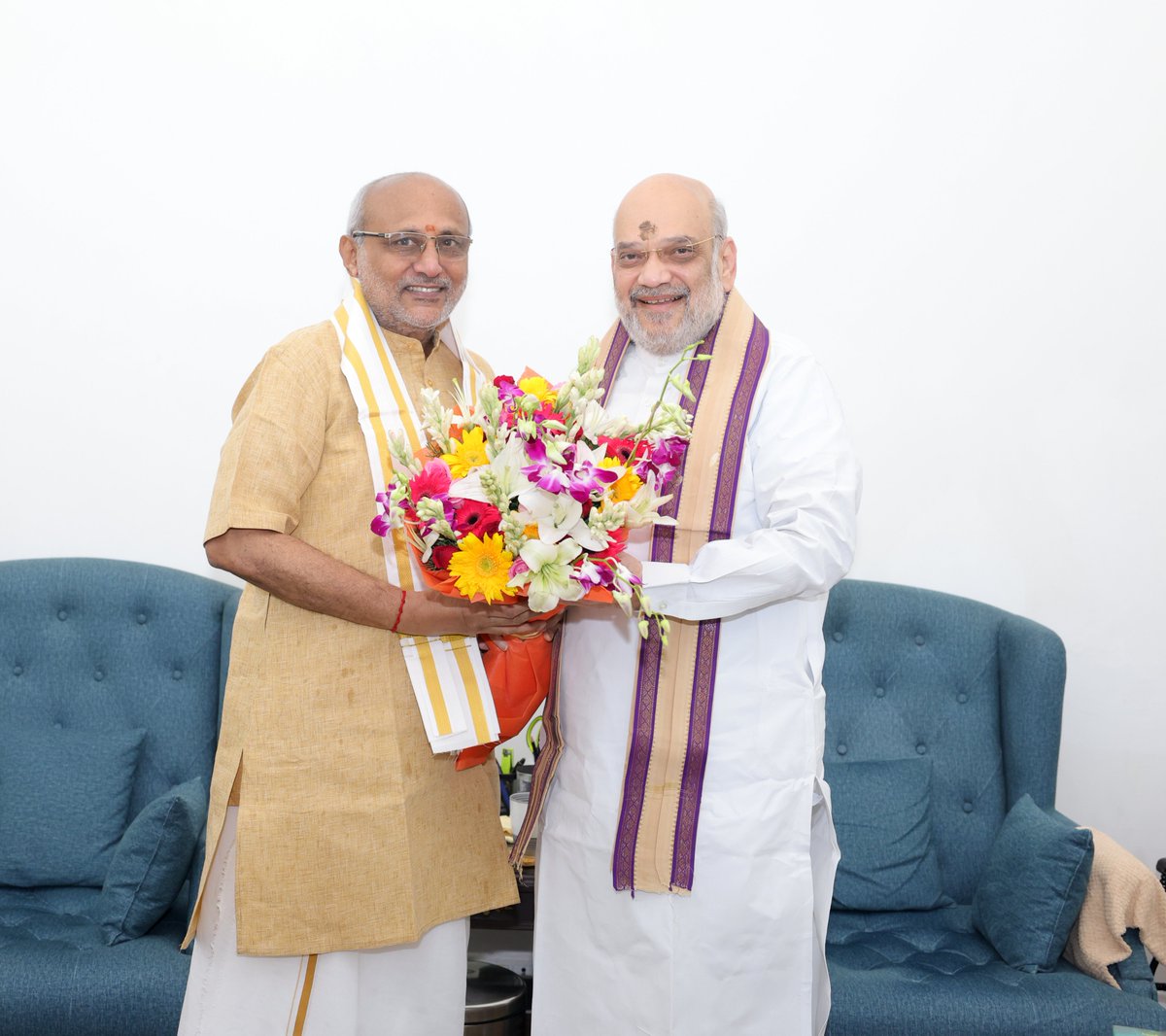 Amit Shah (@amitshah) on Twitter photo Met NDA's candidate for the vice presidential election, Shri C.P. Radhakrishnan Ji. He is a seasoned leader with vast organisational and administrative experience. I am sure he will contribute immensely to India's national discourse with his vast exposure.
<a href="/CPRGuv/">CP Radhakrishnan</a> Met NDA's candidate for the vice presidential election, Shri C.P. Radhakrishnan Ji. He is a seasoned leader with vast organisational and administrative experience. I am sure he will contribute immensely to India's national discourse with his vast exposure.
<a href="/CPRGuv/">CP Radhakrishnan</a>