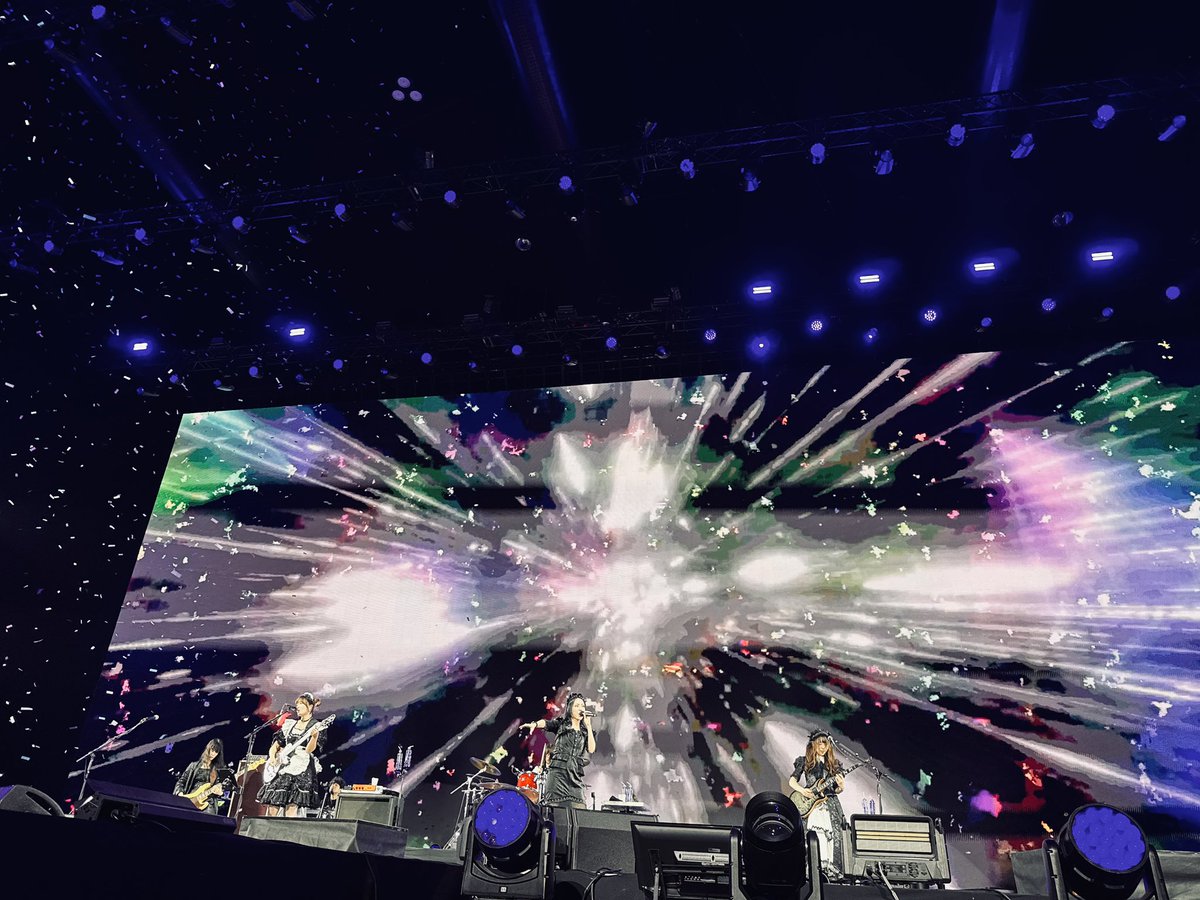 bandmaid's tweet image. [Today]
BAND-MAID’s stage at “SUMMER SONIC BANGKOK 2025” has finished!
Thank you all for watching!

Catch up on the latest from BAND-MAID here🎸🥁 
youtube.com/@bandmaid

การแสดงของ BAND-MAID ที่ “SUMMER SONIC BANGKOK 2025” ได้จบลงแล้ว!
ขอบคุณทุกคนที่รับชม!…