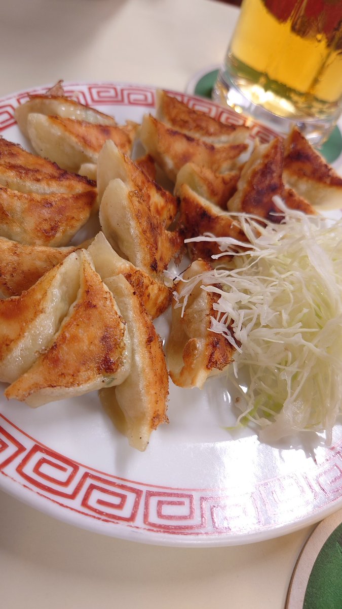 びーるきんきんすぎた！餃子目当てで行ったのに、手羽先がめちゃくちゃ安うまかった…でもビールクズのひとたちの半分くらいは宗教上の理由でご案内できない
