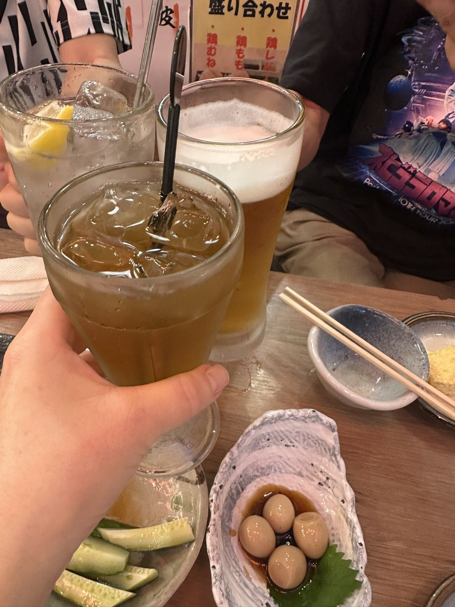 ソフトドリンクで町田飲み会
二人はパヒクラ仕様で
Perfume愛が眩しい‥