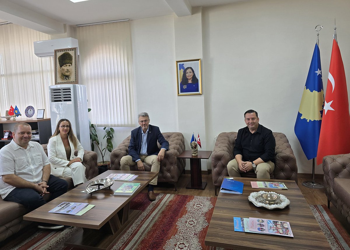 kgbdeu's tweet photo. 🇹🇷 FUEN TAG Heyeti Kosova’da
https://t.co/FbwPUw67Hy
🇦🇱 Delegacioni i FUEN TAG në Kosovë
https://t.co/oiRljfSVrd
🇬🇧 FUEN TAG Delegation Visits Kosovo
https://t.co/b9t2Fk2oAI https://t.co/BKFjyIJokb