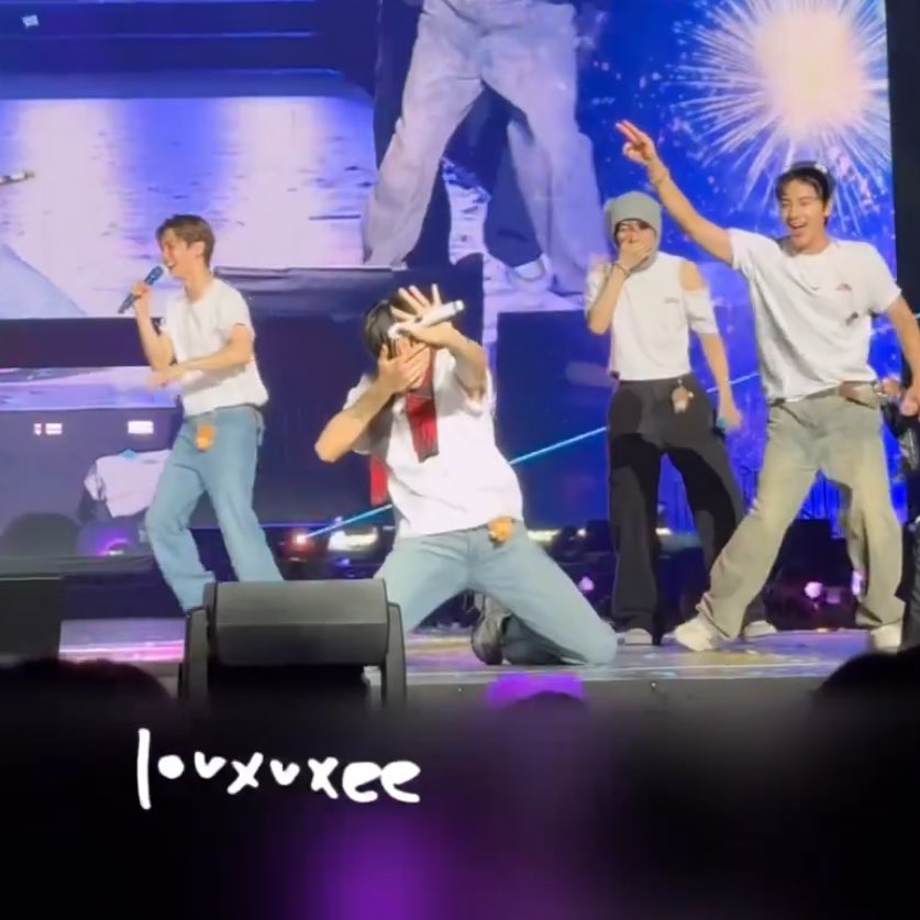 하  고양이 개신나셧어