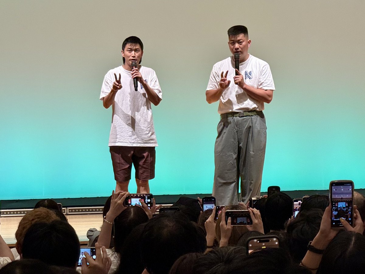 大炎回ほんとにめちゃくちゃ楽しかった！
本編はもちろんのこと、前説のミスター大冒険。さんからめちゃくちゃ楽しかった〜！！！
ネタバレNGなのもどかしい、、、、みんな夢中になったあの話とかしたい〜
#大炎回 #流れ星 #ミスター大冒険