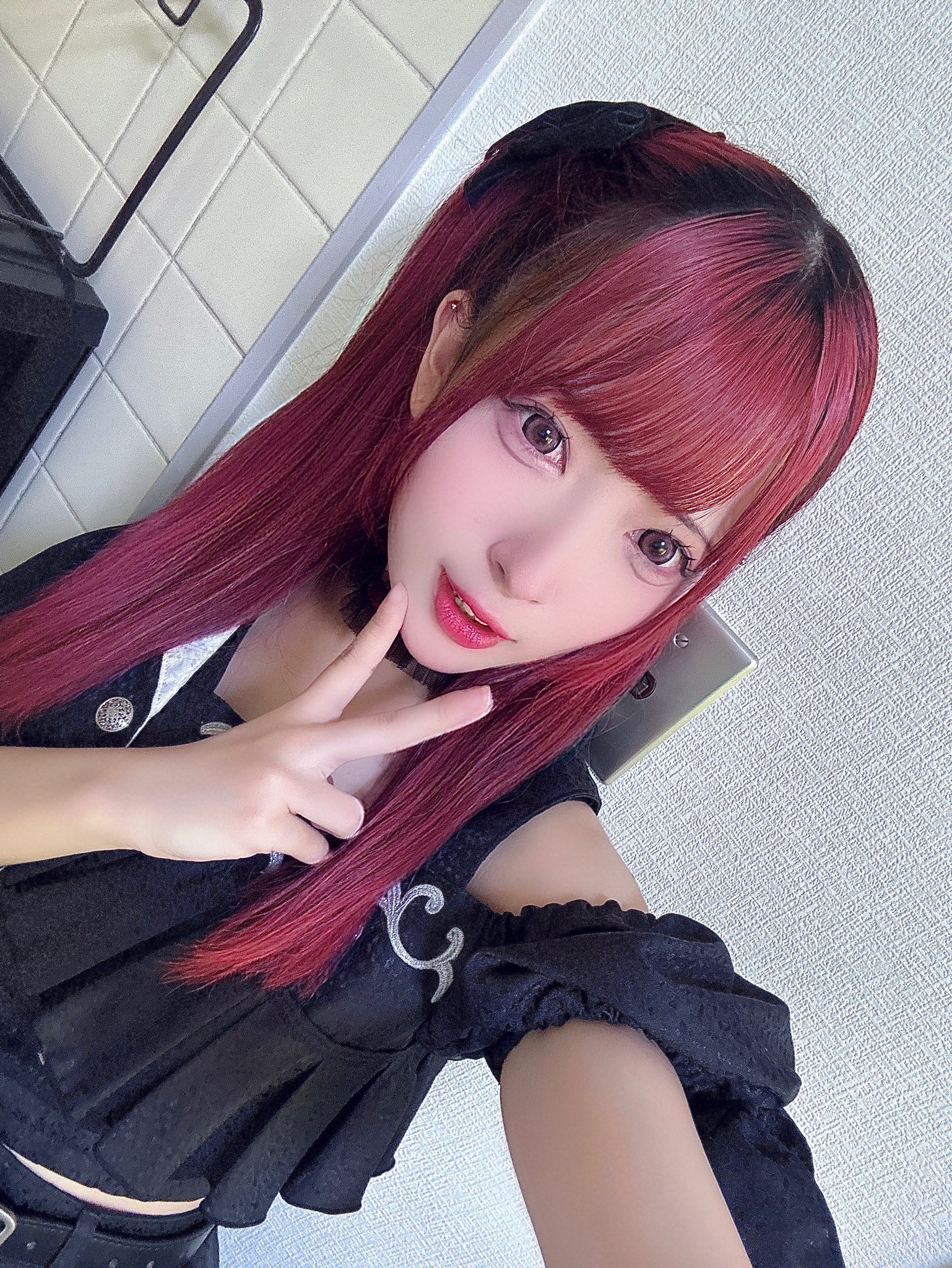 りんご☆まとめ買い大歓迎♡　美品未裾上✨️YANUK LOUISE りんご☆まとめ買い大歓迎♡様専用 美品未裾上✨️YANUK LOUISE