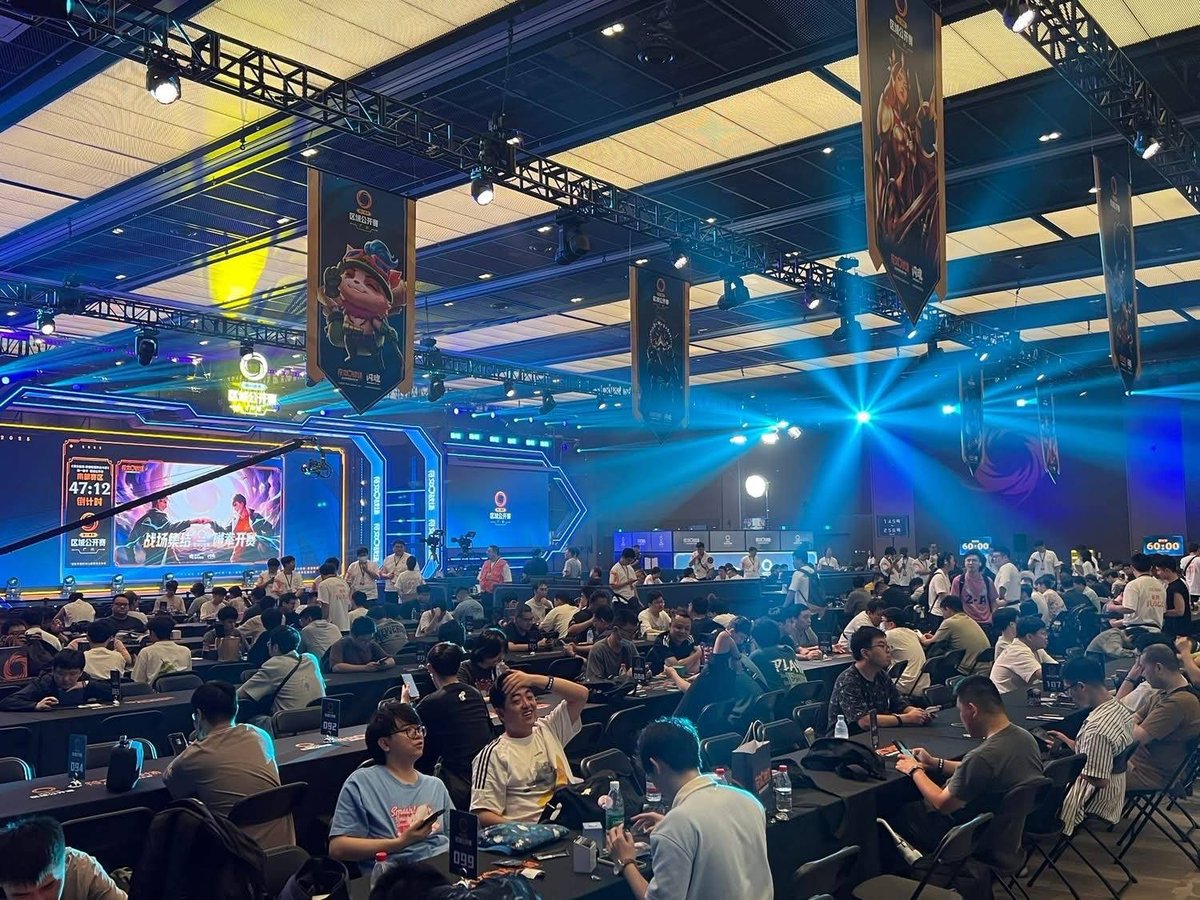 maxgotthetracks's tweet photo. The images of the first riftbound tournament in China have me so hype for the next year. WOW 🤯 https://t.co/dgVROFz49W